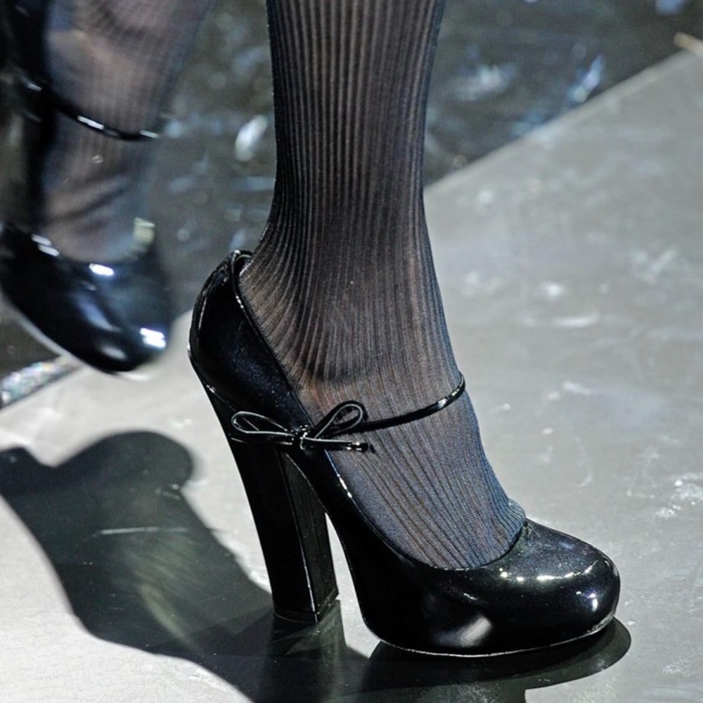 Louis Vuitton Fetish Pumps Fall/Winter 2011 collection by Marc Jacobs.